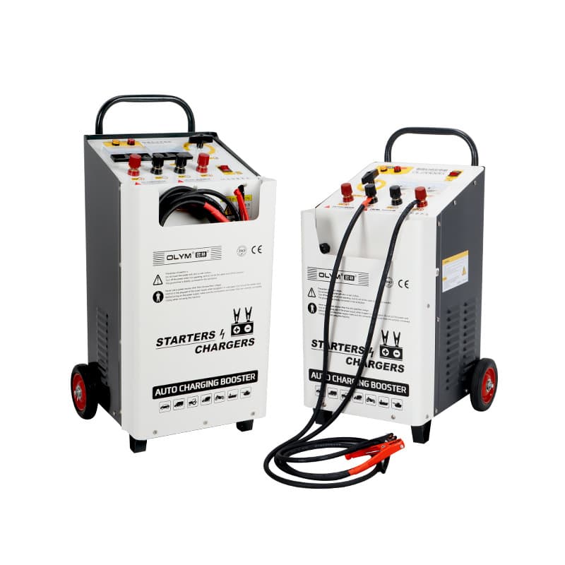 High-power, fast-acting car emergency jump starter; universal 12V/24V emergency jump starter for large vehicles.
