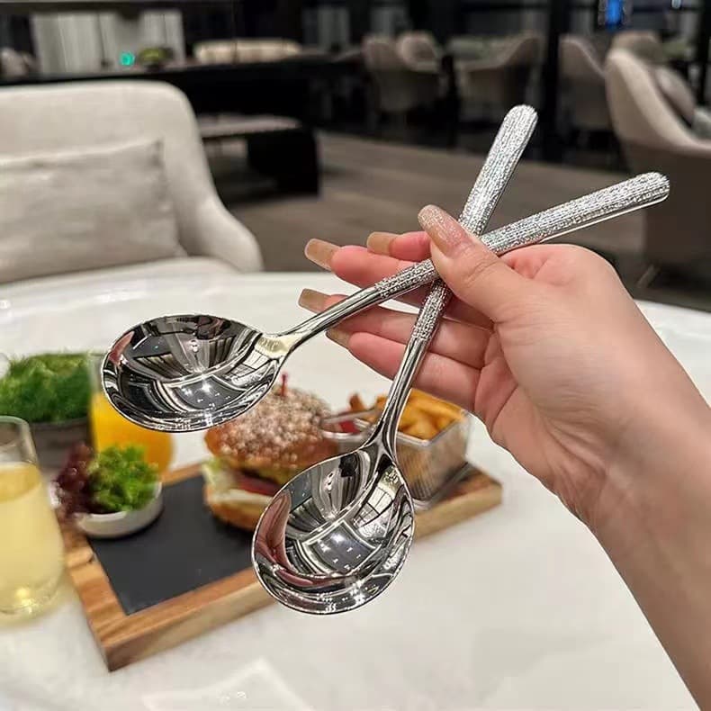 Stainless Steel Long Handle Spoon Korean Hammer Pattern Western Dining Restaurant Dessert Soup Spoon Home Use Serving Spoon