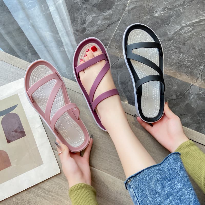 Z-strap slippers for women, non-slip outdoor wear, home summer beach shoes, soft soles, beach-friendly sandals for women