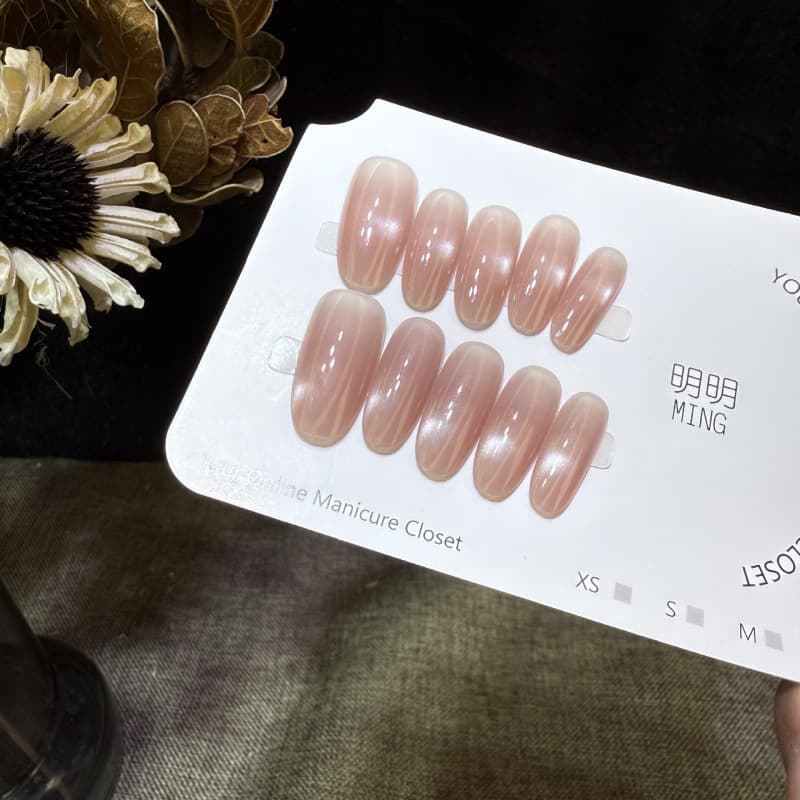 【Chasing Light Cat Eye】Handmade Press-On Nails Medium Oval High-End Ice-Transparent Blush Nails Whitening Student Fake Nails
