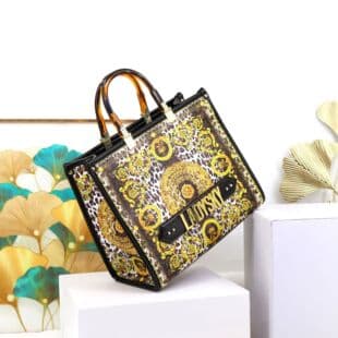 2026 Cross-border Women's Large Capacity Printed Tote Bag with Large Letter Handbag Ladies Designer Bag
