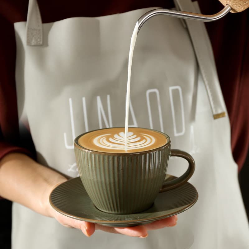 Ceramic Coffee Cup Mug Latte Art Cup European Style Small Luxury Coffee Cup 280ml Retro Japanese