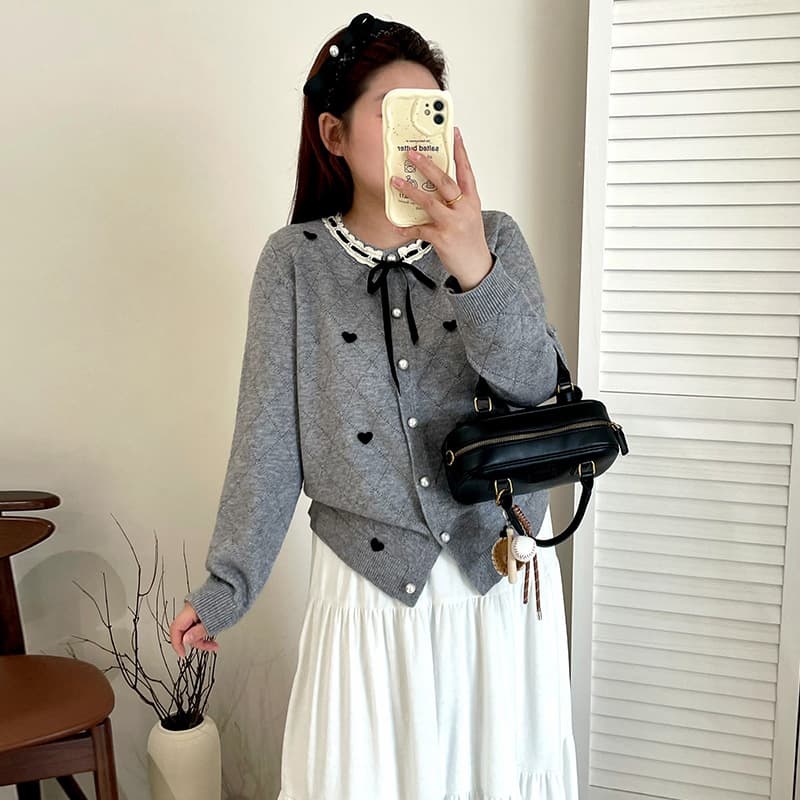 Plus Size Women's Sweet and Youthful Sweater Cardigan for Autumn/Winter 2025 - Embroidered Heart Knit Cardigan for Curvy Women 23396