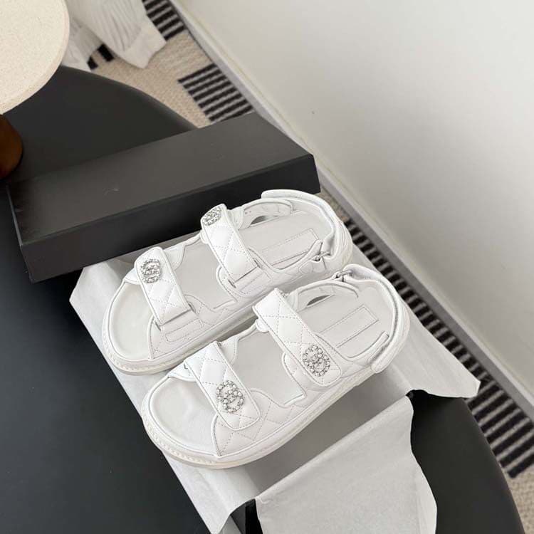 2026 Spring/Summer New Chanel-Style Sandals for Women, Hook-and-Loop One-Strap Thick-Soled Slide Sandals, Candy Color Beach Shoes