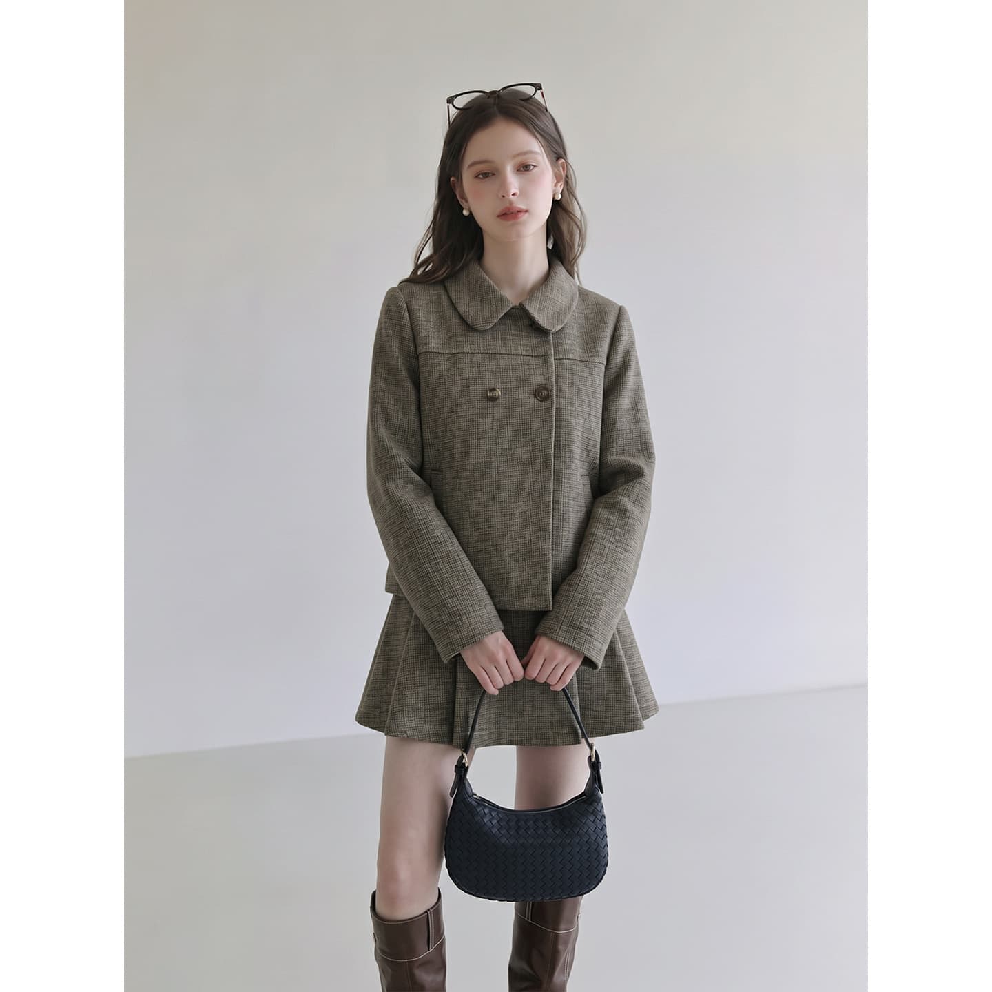 Korean-Style Brown Plaid Peter Pan Collar Short Jacket Women's 2026 Autumn New Loose Slimming Outerwear Top
