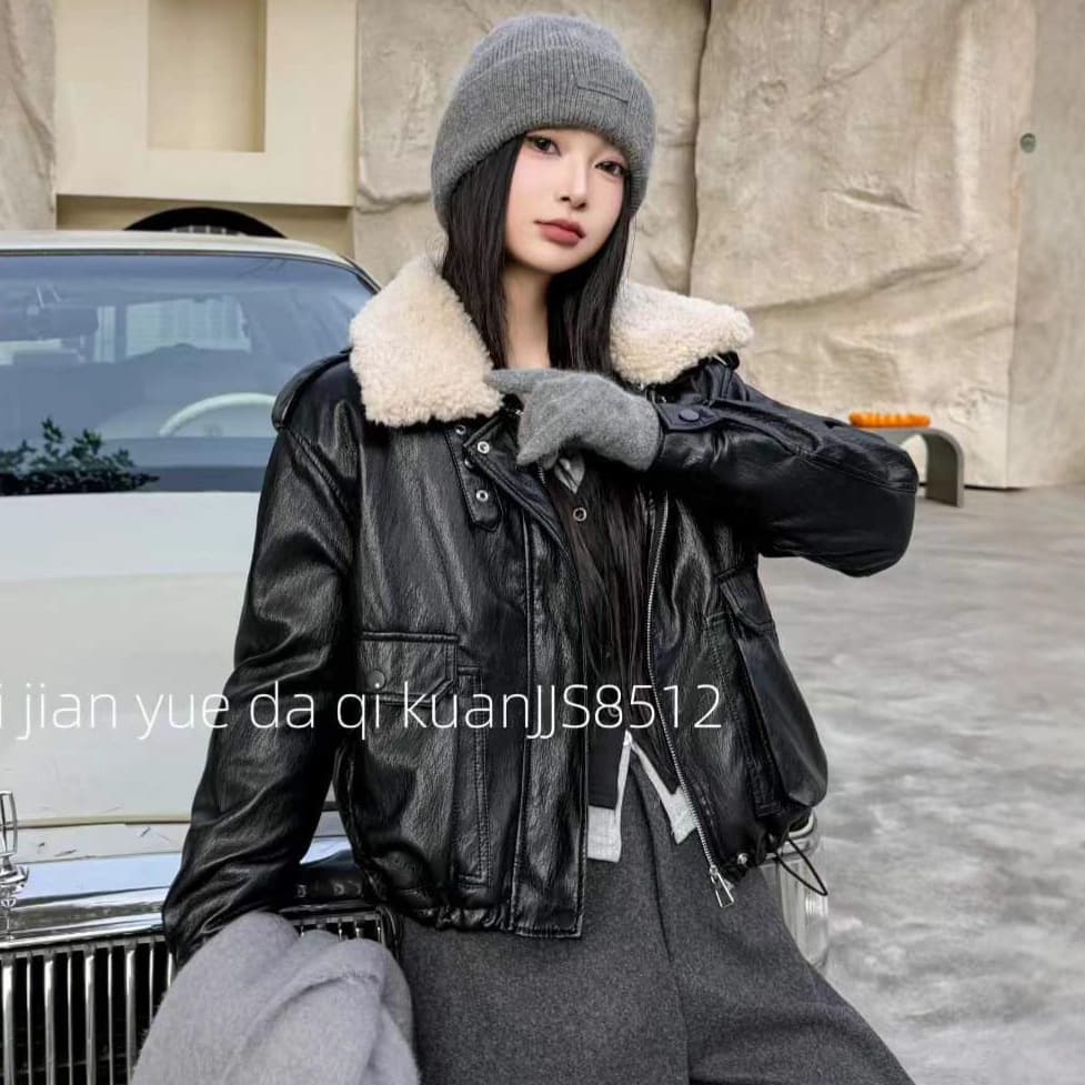 Detachable Fur Collar Women's Short Casual Loose Minimalist Black Winter Versatile Lapel PU Leather Jacket with Fleece Lining