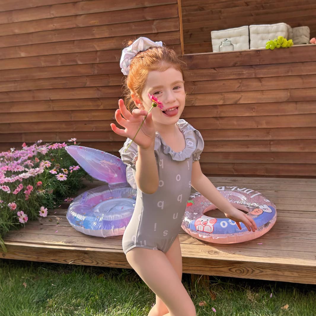 Children's Swimsuit 2025 Summer New Vacation Style Ruffled Collar Girls One-Piece Swimsuit Baby Swimwear