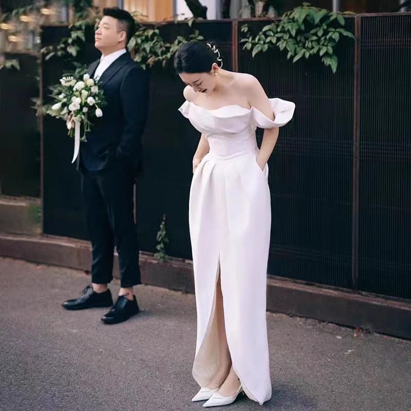 French Satin Light Wedding Dress for Bride, One-Shoulder White Reception Gown, Petite-Friendly Elegant Simple Going-Away Dress