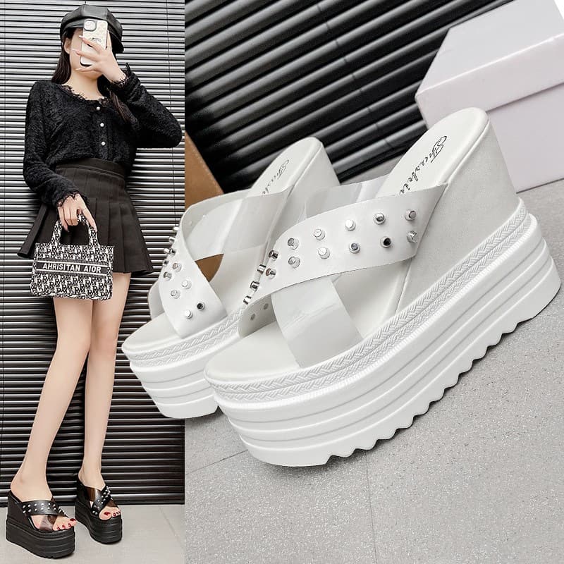 2025 Women's Flip Flops Summer Platform Thick Sole Anti-Slip Durable Fashion Versatile Casual Slippers for Outdoor Wear