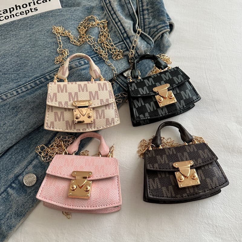 High-end light luxury mini crossbody bag 2026 new niche versatile accessories bag women's shoulder bag pendant bag