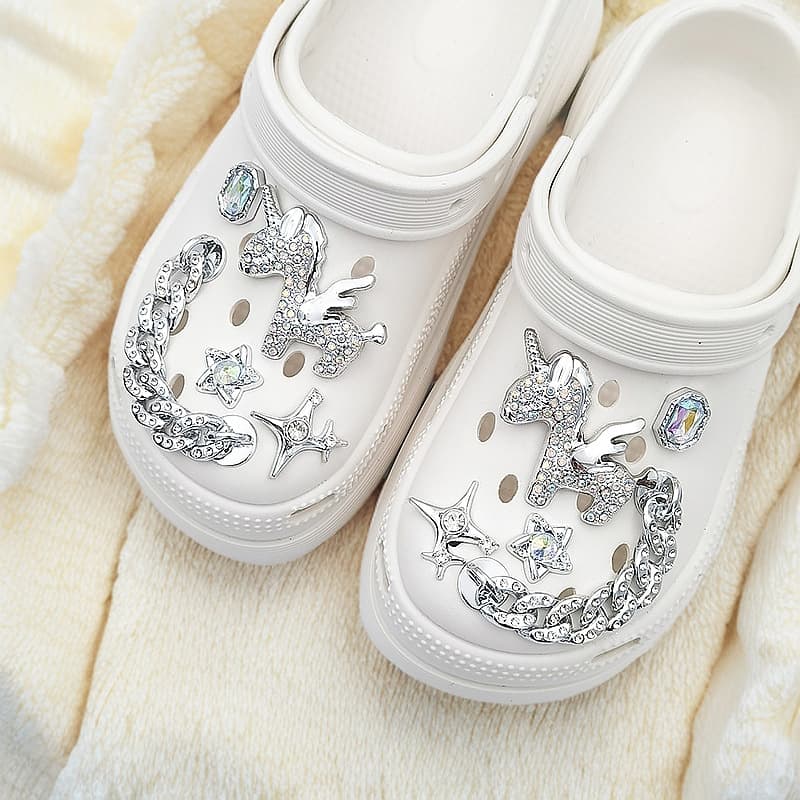 Cross-Border Croc Shoes Accessories High-End DIY Shoe Accessories Cute Cartoon Shoe Flower Buckle Upper Decorations Wholesale