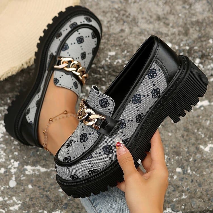 2025 New Cross-Border Foreign Trade Large Sizes Chain Loafers Slip-On Thick Sole Japanese Style Amazon TEMU Dropshipping