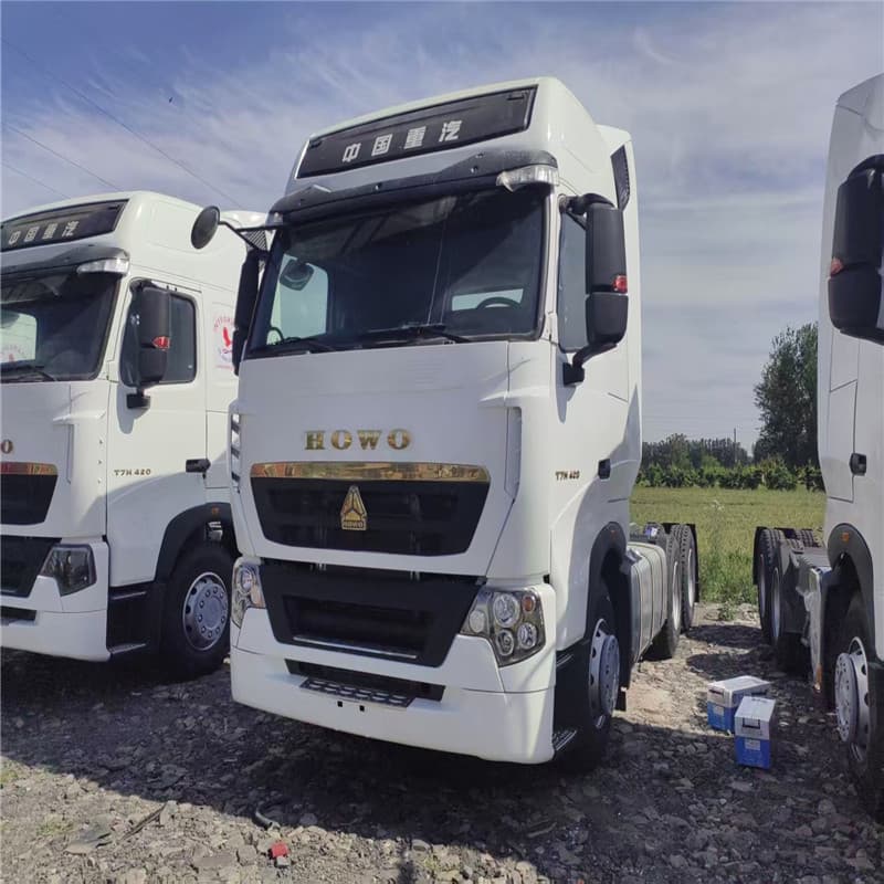 Second-hand Sinotruk Howo 371 tractor head 6×4 dual-drive heavy truck HOWO tractor head dump truck head