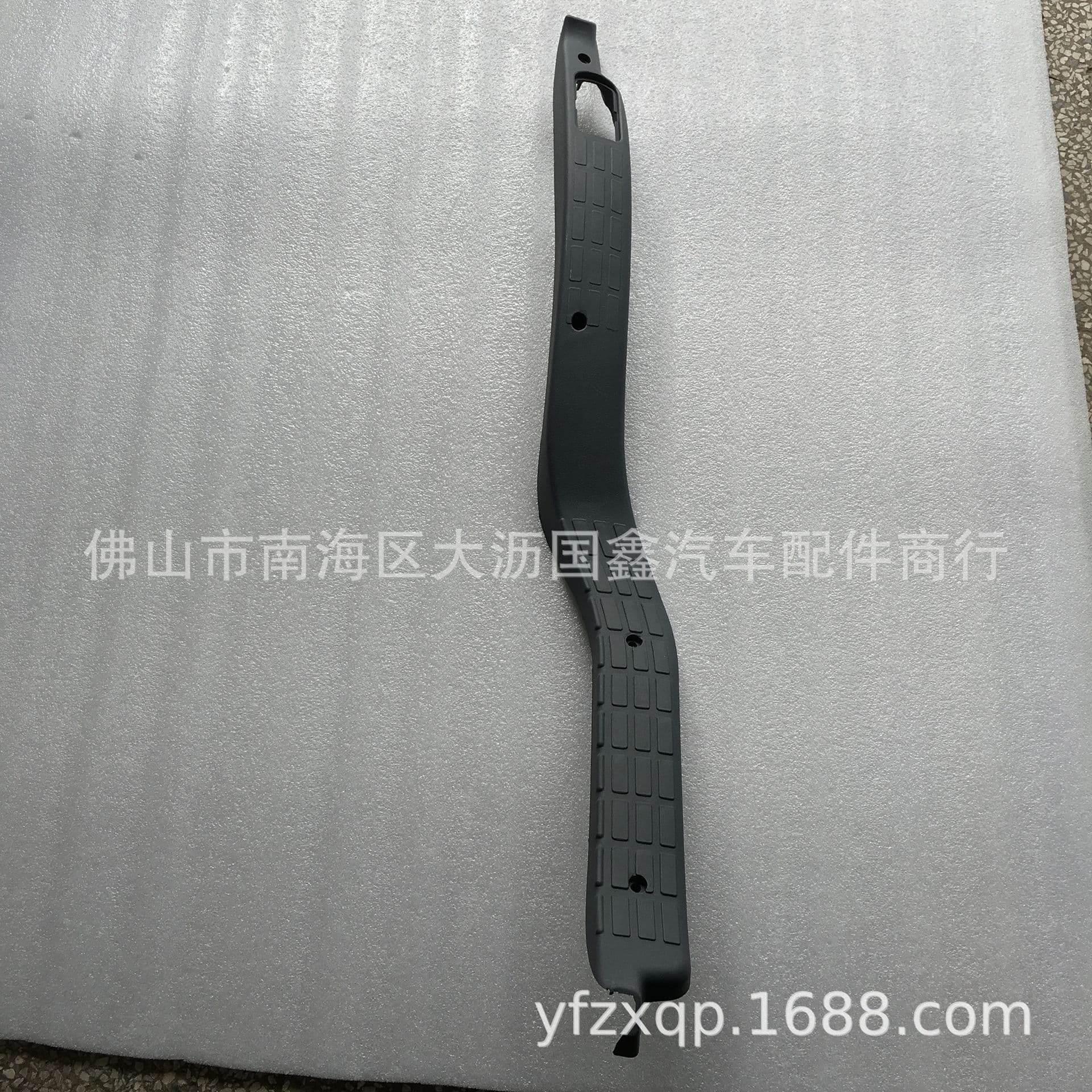 HINO 500 Cab Floor Trim Threshold Strip Decorative Strip Sleeper Rubber R Right HINO Auto Parts