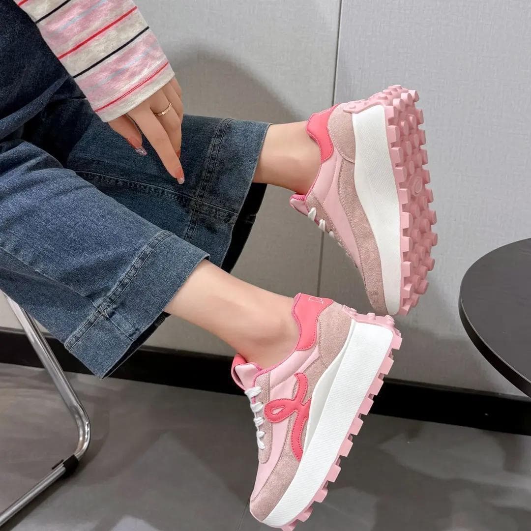 Thick-soled Agassi shoes for women, 2025 spring new casual sports shoes, lightweight popular genuine leather platform dad shoes that make feet look small