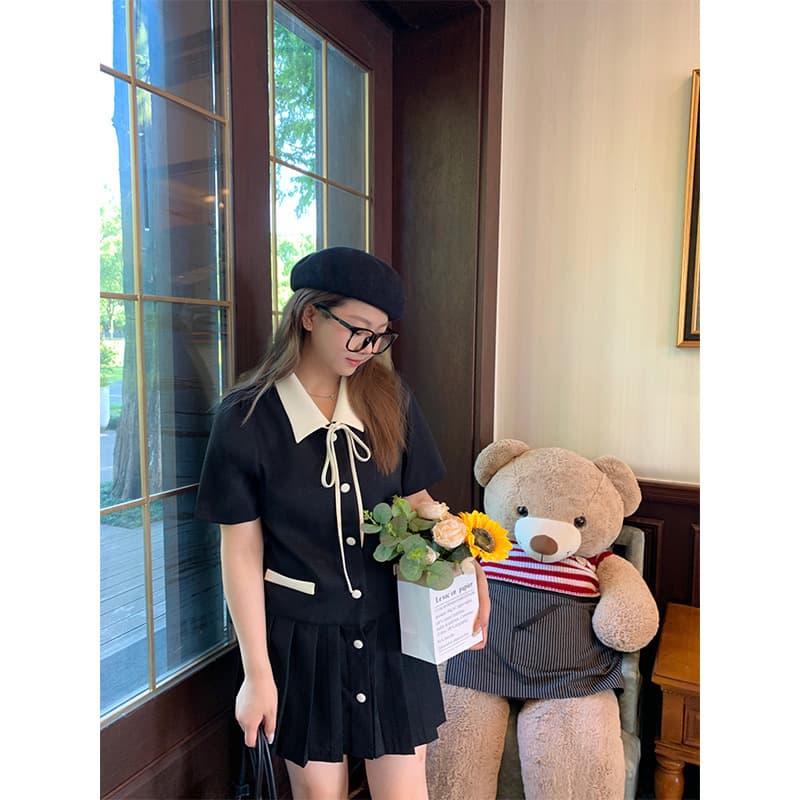 Women's Plus Size Small Chanel Style Korean Long Dress with Polo Collar, Lace-Up, Contrast Color, Loose Pleated Stitching Short Dress