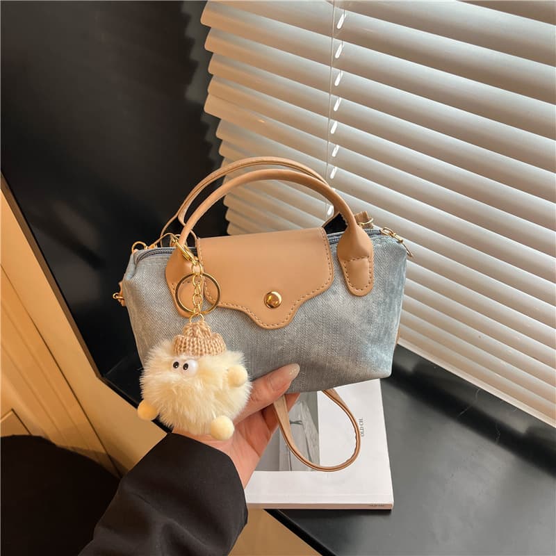 Cross-border Retro Fashion 2026 New Mini Versatile Women's Handbag Shoulder Bag Simple Stylish Crossbody Dumpling Bag