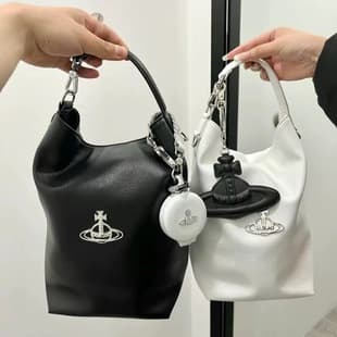 【Cabinet Grade Quality】Vivienne Westwood Bucket Bag, Pebble Grain Black White, Light Luxury Crossbody Bag, Underarm Bag, 26 New Style