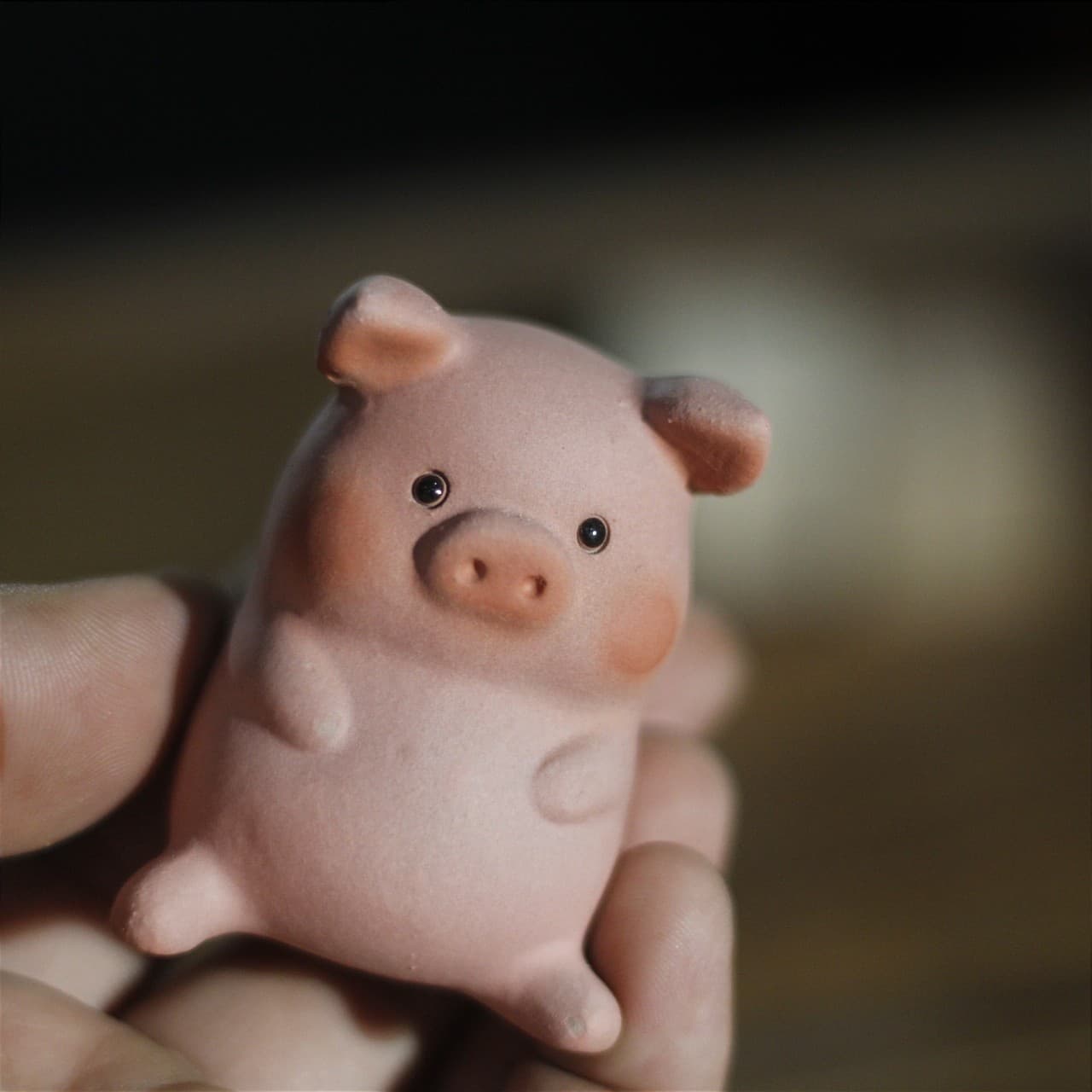Purple Sand Clay Tea Pet Pig Ornament Lucky Kissing Pig Lulu Pig Handmade Fortune Pig Zodiac Pig Tea Toy Can Be Cultivated