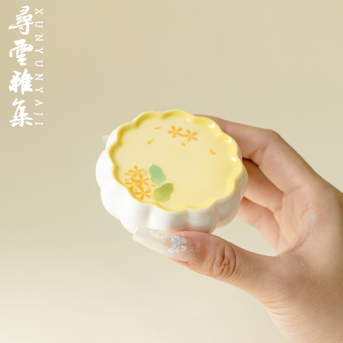 Xunyun Yaji Hand-Painted Osmanthus Ceramic Lid Rest - Small Home Decoration for Tea Ceremony Accessories