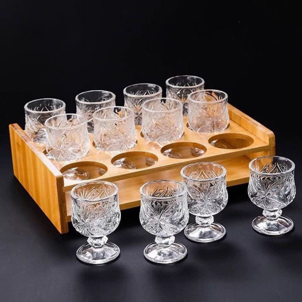 Embossed Small Wine Glass Butterfly Pattern High-End Vintage Luxury Home Mini Goblet for Baijiu Liquor Glass Cup