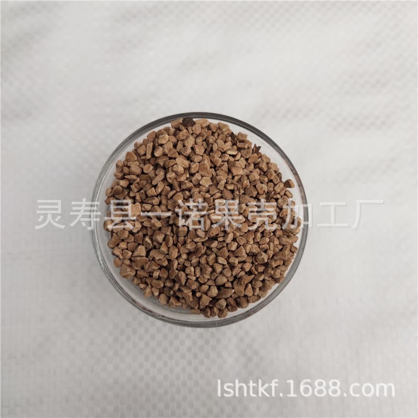 Food-grade filtering walnut shell granules, impurity-free, safe and eco-friendly, reusable.