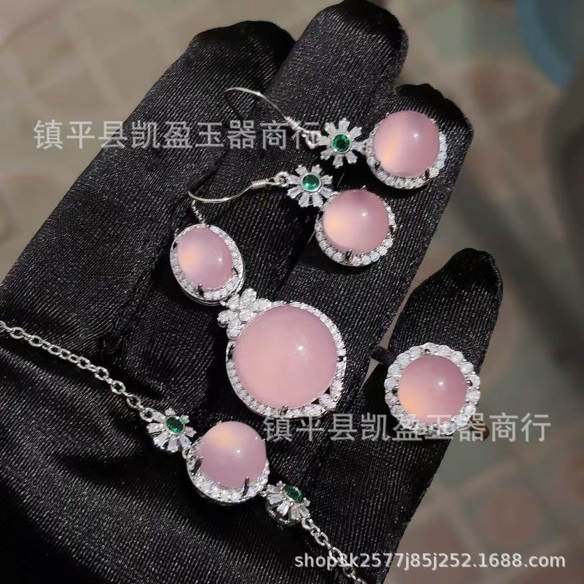 Silver Plated Pigeon Egg Pendant Set Embedded Jadeite Mausoleum Ear Rings Bracelet Ring Four Piece Set Jewelry Accessories