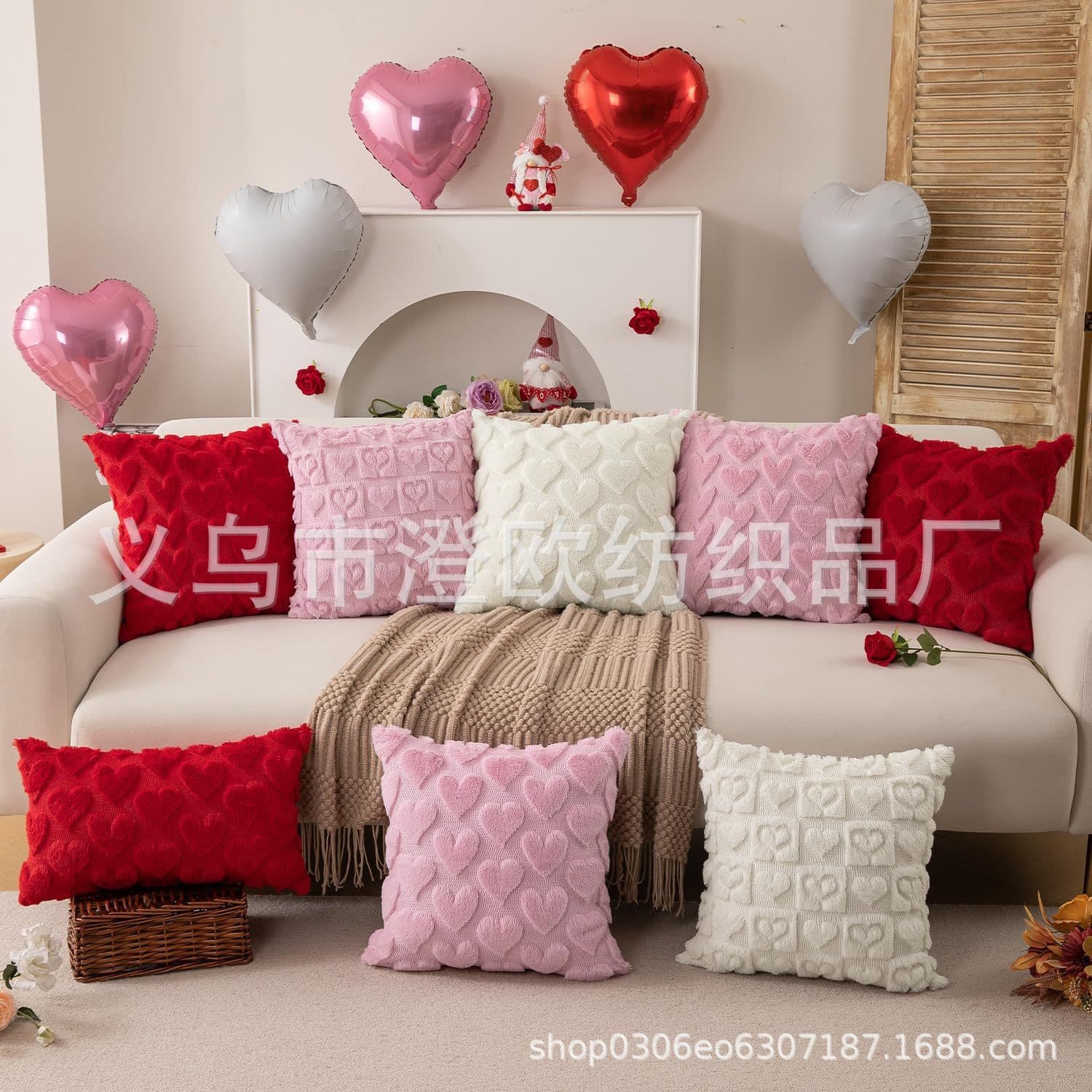 Valentine's Day heart-shaped pillow covers, 3D plush pillows, cushions, sofa lumbar pillows, wholesale holiday living room decorations