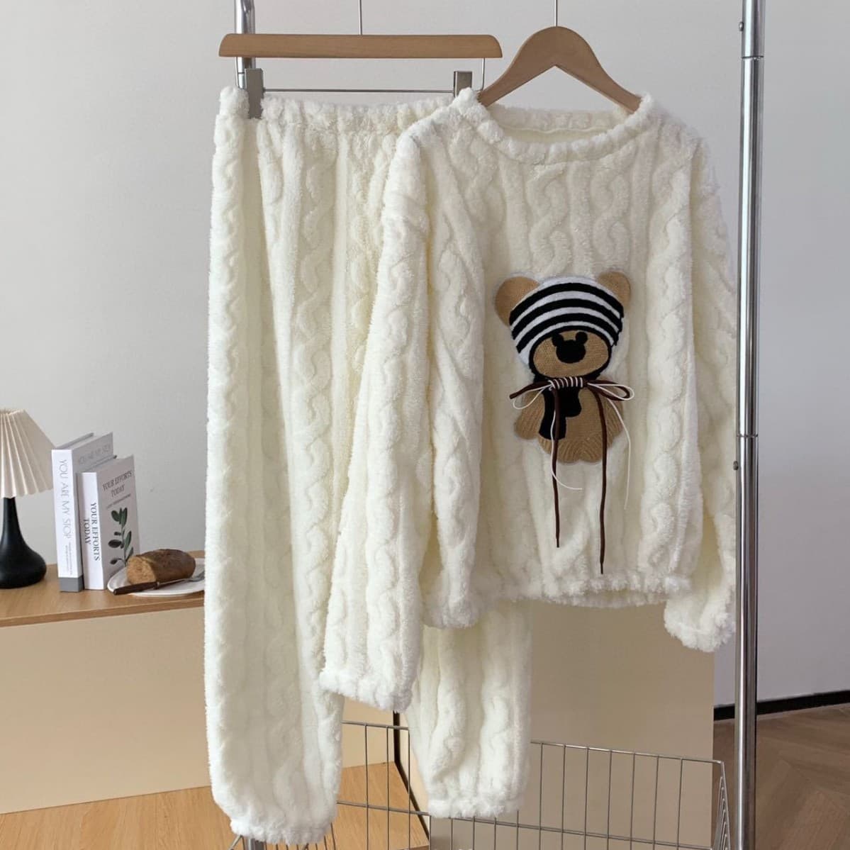 Cartoon thickened plush pajamas coral velvet suit for women winter two-piece loose long-sleeved cute warm home clothes