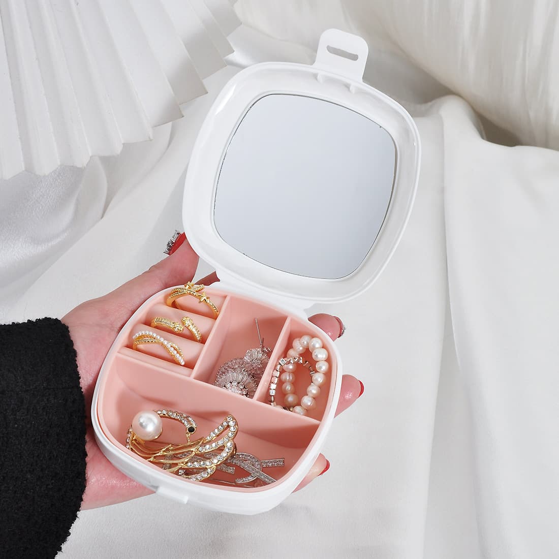 Cross-border new portable mirror pull-tab jewelry box, compact silicone earring box, fashionable and functional storage jewelry box