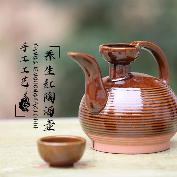 Ceramic hip flasks in 2 liang, half jin, and 1 jin sizes, retro threaded jars wholesale in trendy style.
