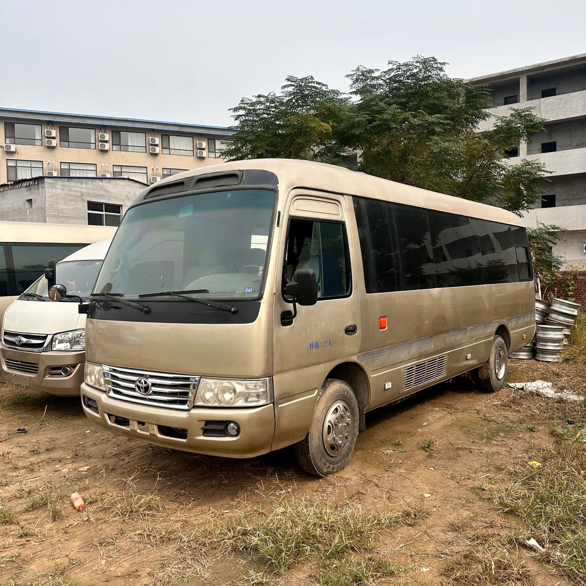 Cross-border Export Coaster 19-23 Seater Luxury Interior Commuter Reception Tourist Sightseeing Bus Full Documentation