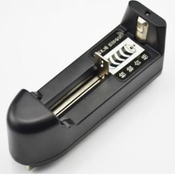 18650 Lithium Battery Charger 4.2V Single Slot Charger for Flashlight Universal 18650 Single Charger