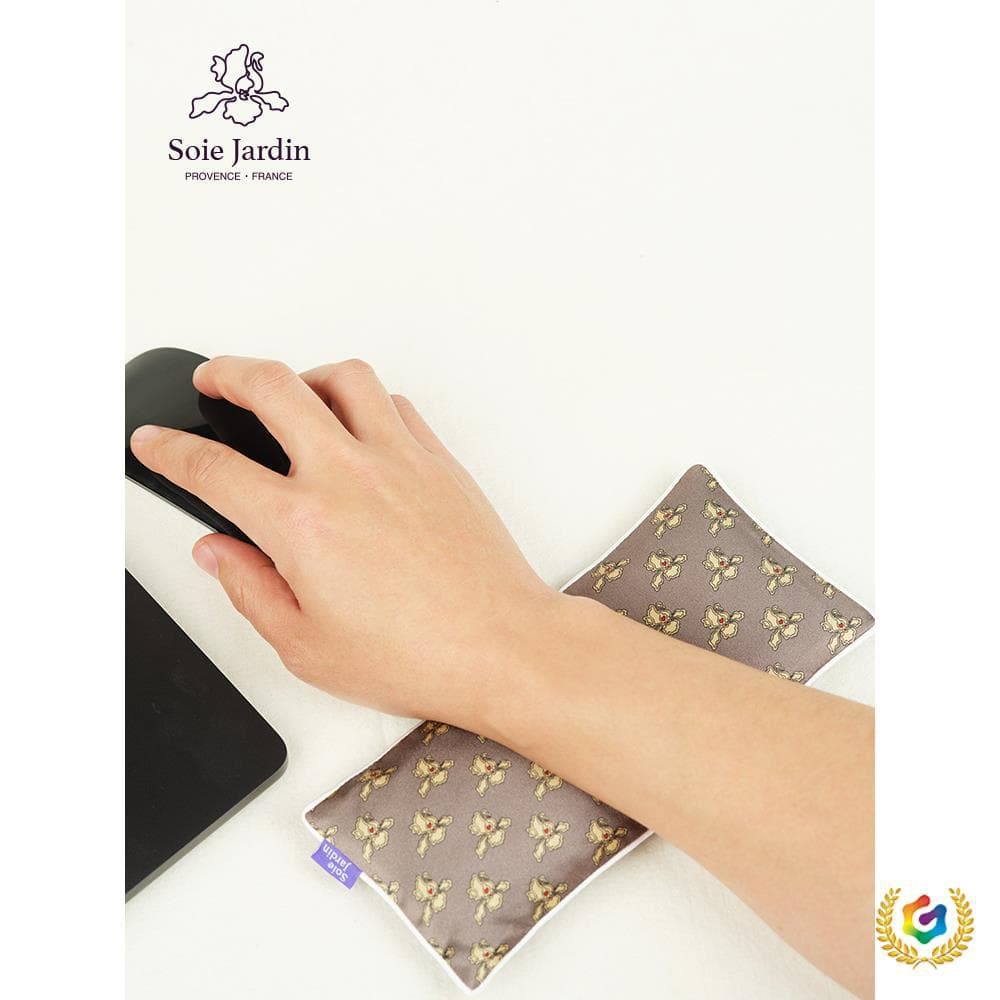 ➺ 25 New Imported Silk Print Fabric Mulberry Silk Grape Seed Lavender Hand Pillow Wrist Cushion Gift