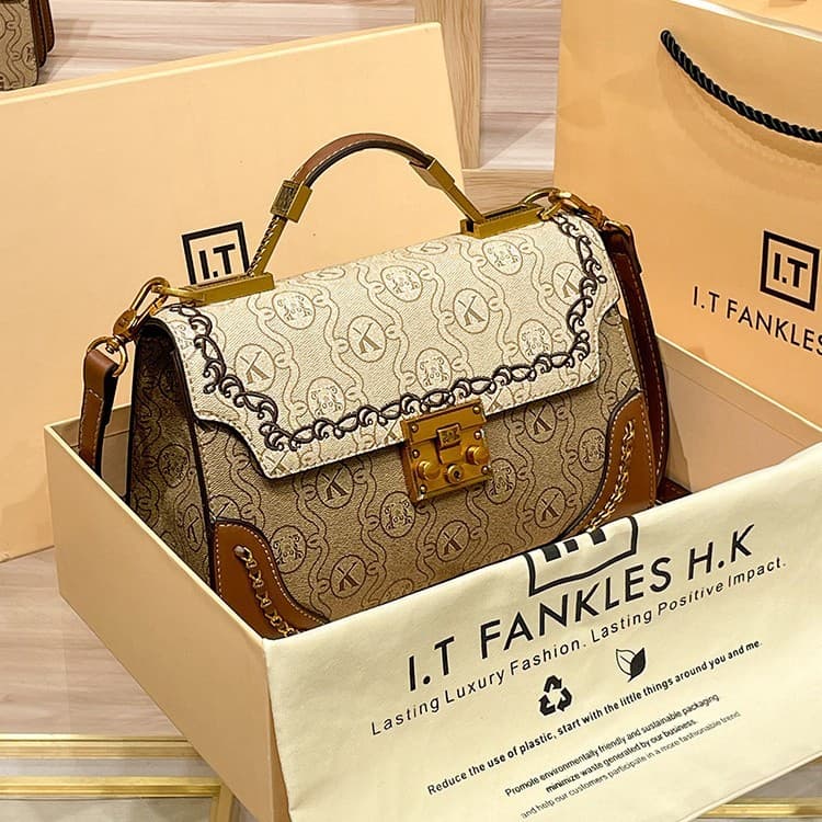 Cross-border exclusive bag for women 2025 new versatile genuine leather high-end handheld small bag single shoulder crossbody small square bag