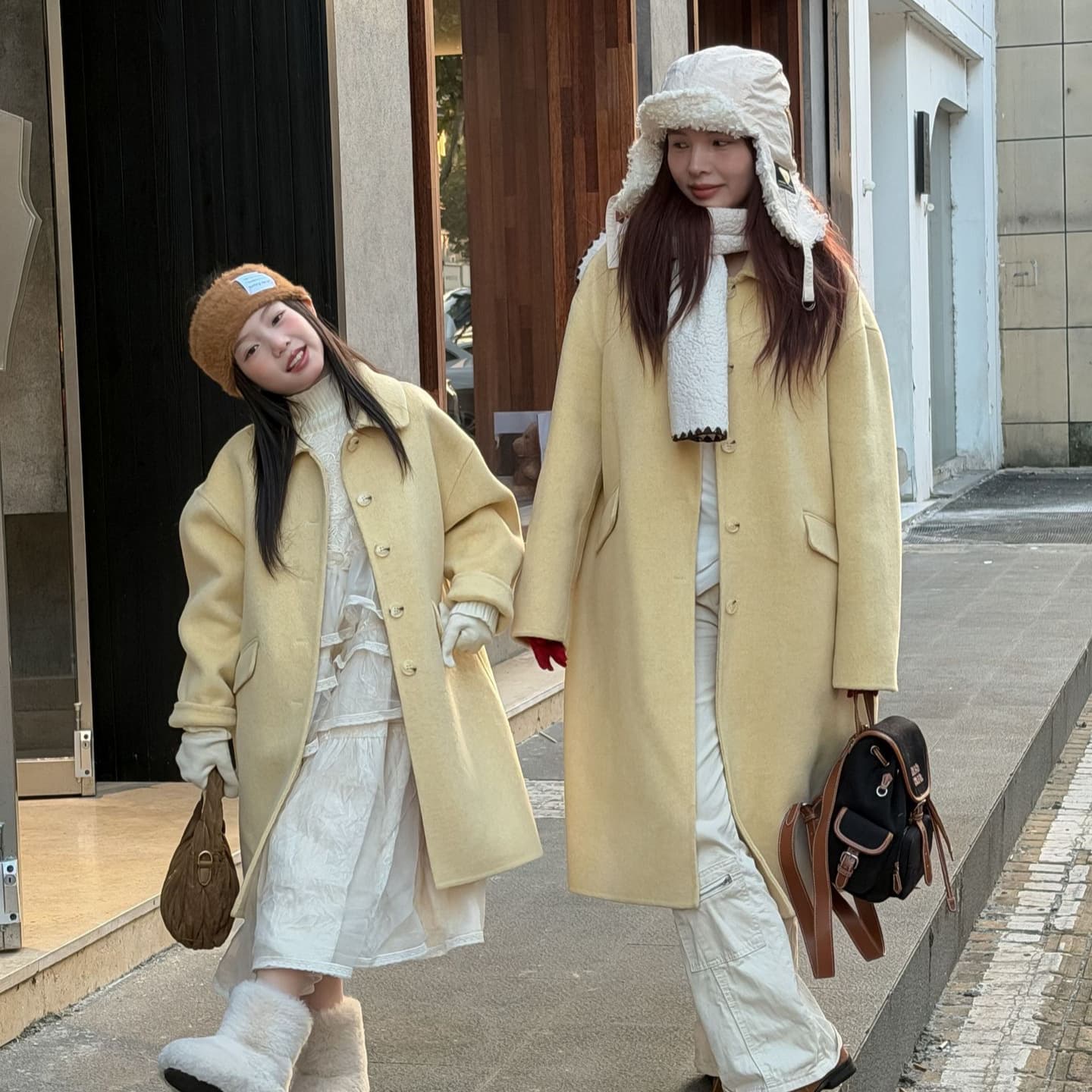 Hua Yu Xun Girls' Coat 2025 Winter Parent-Child High-End Double-Faced Wool Coat, Children's Elegant Windproof and Warm