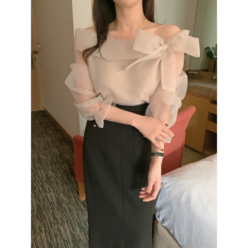 T9O Korean chic early spring style one-shoulder bow bow mesh top with inner mesh