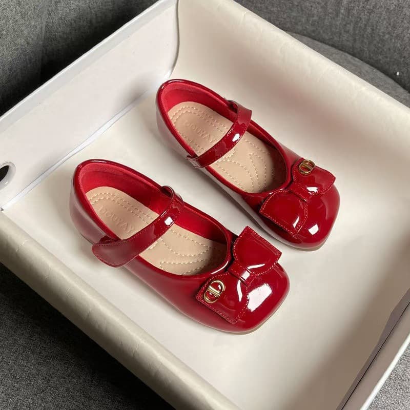 Girls' Spring and Autumn Fashion Leather Shoes 2025 Girls' Red Children's Trendy Versatile Shoes for Older Children with Soft Soles