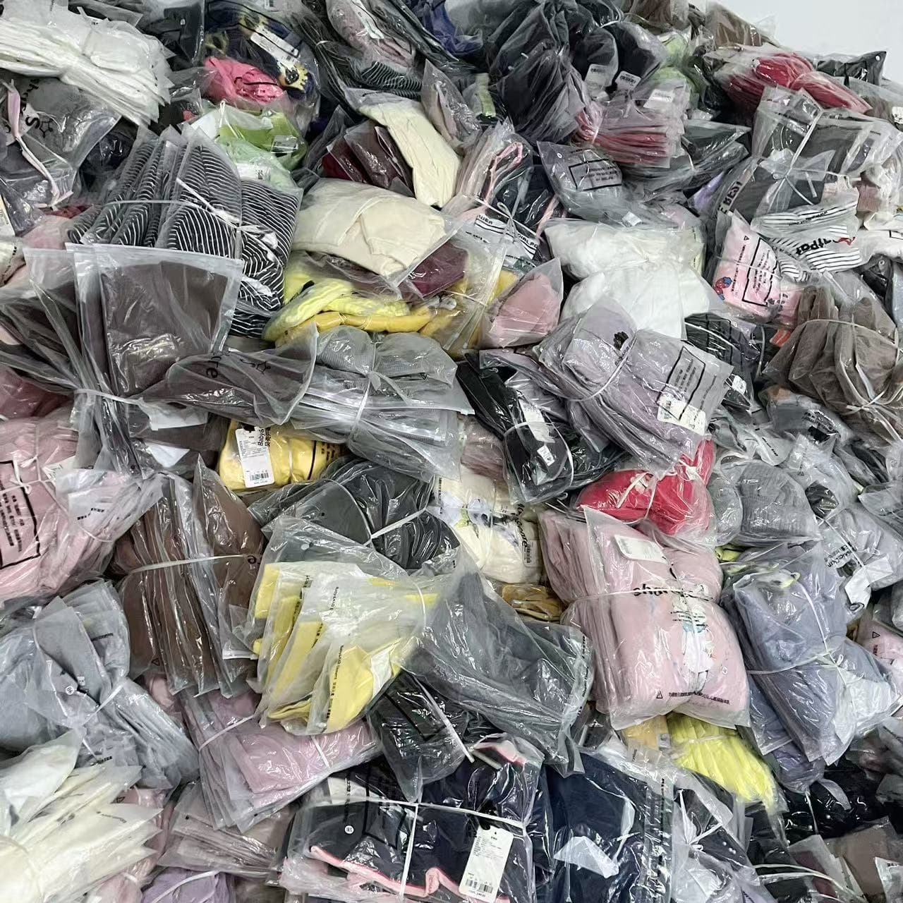 Unique Mixed Lot Children's Clothing Wholesale Kids Clothing Factory Source Branded Kids Clothing Clearance Live Stream Booth