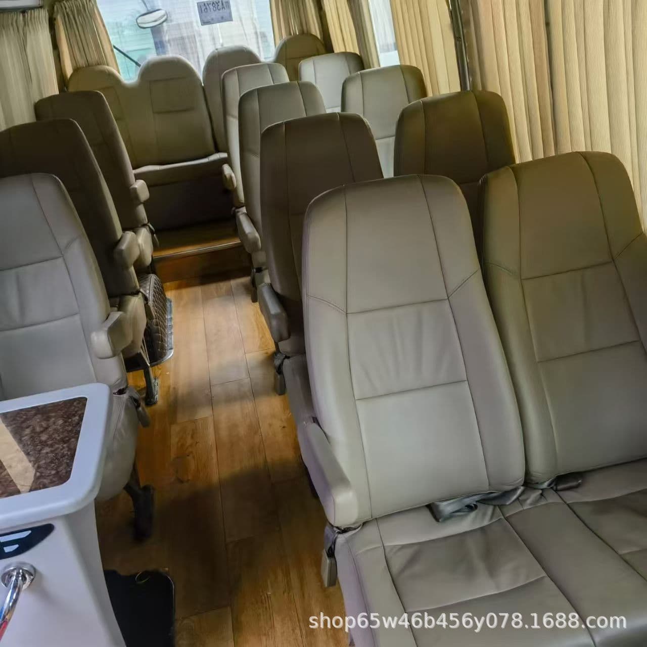 Overseas export Coaster 20-seater minibus, 14-seater Hiace, 32-seater Yutong coach Coaster Coaster