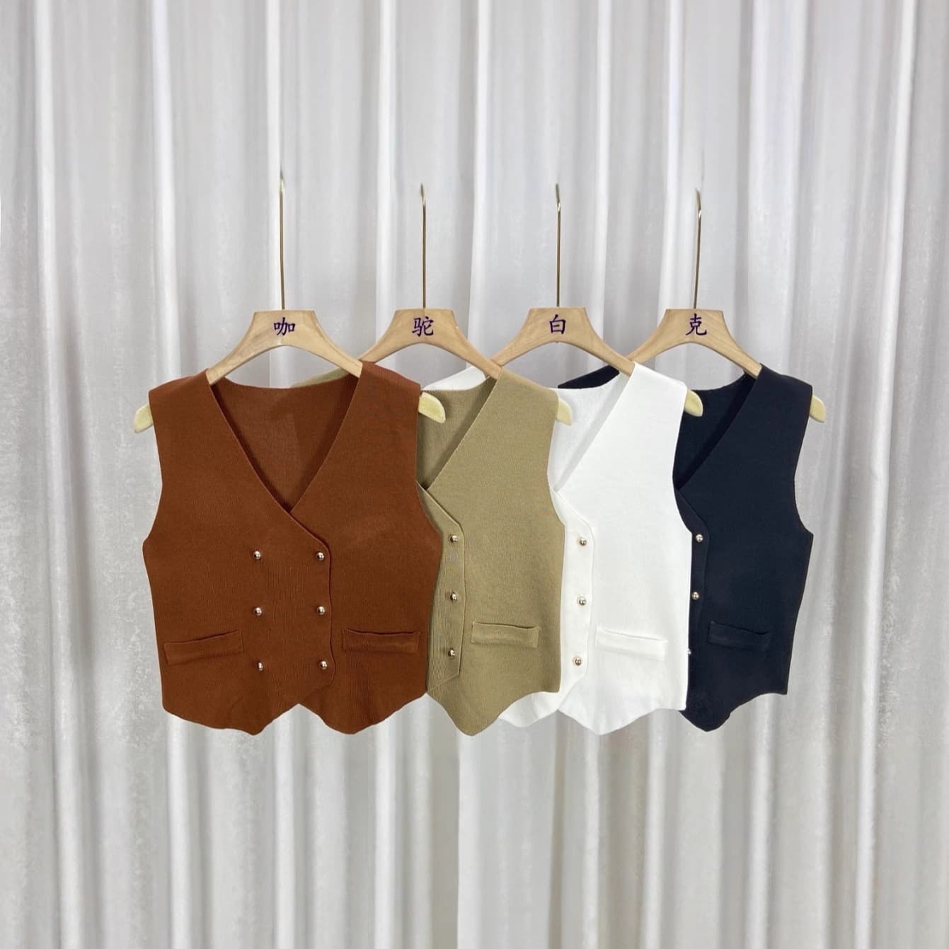 Southeast Asia 2025 New Double-Breasted Vest for Women Spring Autumn Fashionable Knit Vest Outerwear