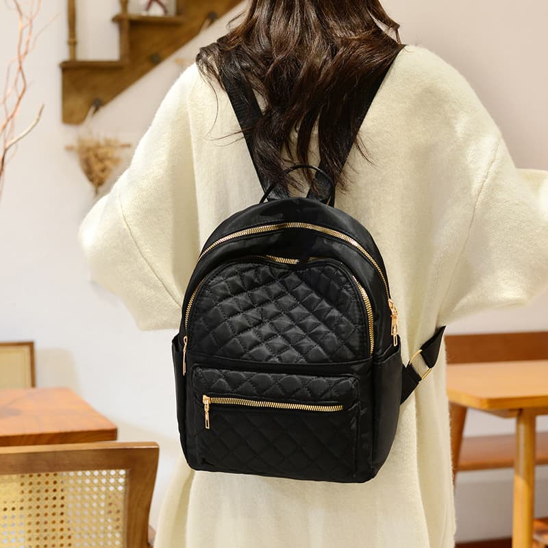 Lightweight New Oxford Cloth Backpack for Women, Embroidered Diamond Pattern, Large Capacity Mommy Travel Bag, Versatile Casual Small Backpack