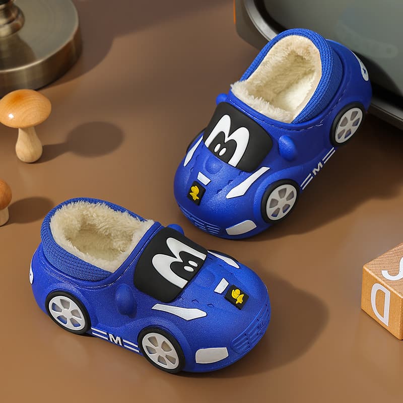 Winter children's cotton slippers, waterproof, cute, indoor, non-slip, soft-soled, fleece-lined, warm, padded heel slippers for boys and girls.