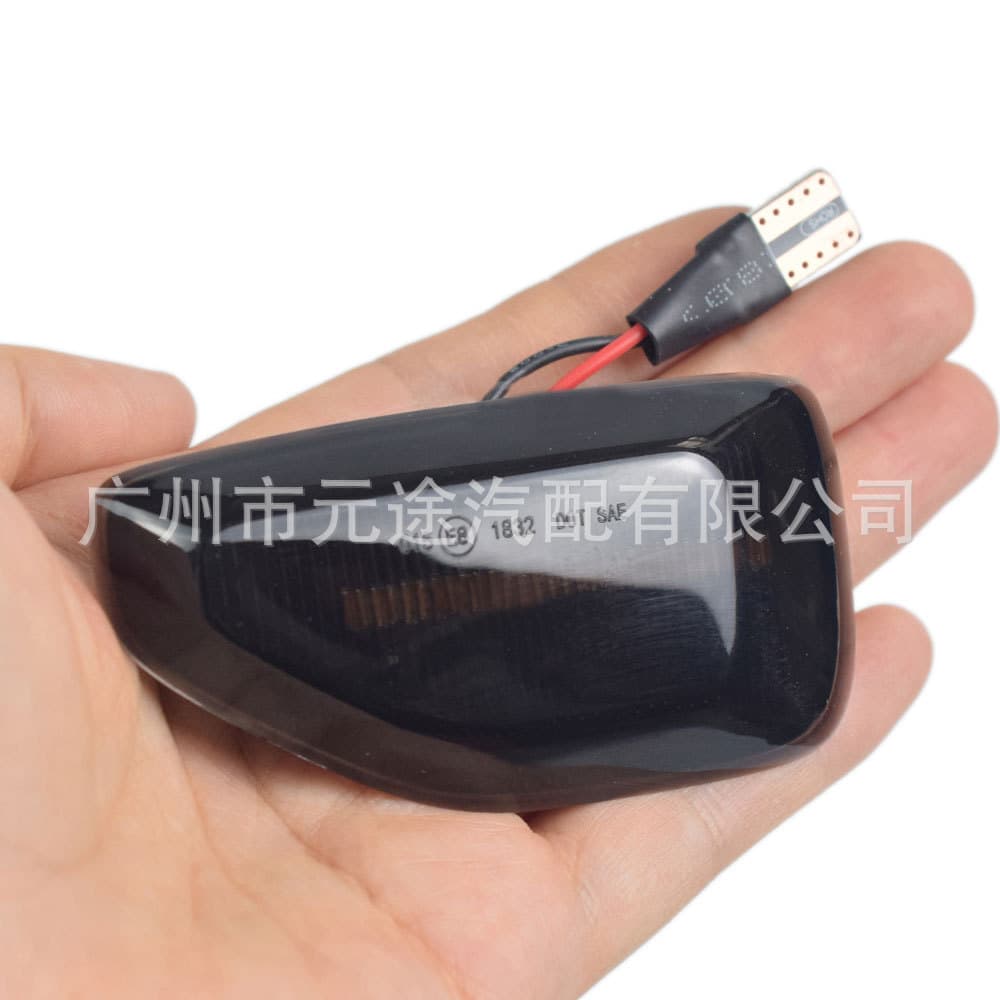 Suitable for Dacia Logan II Dacia Renault flowing water LED turn signal side light leaf light