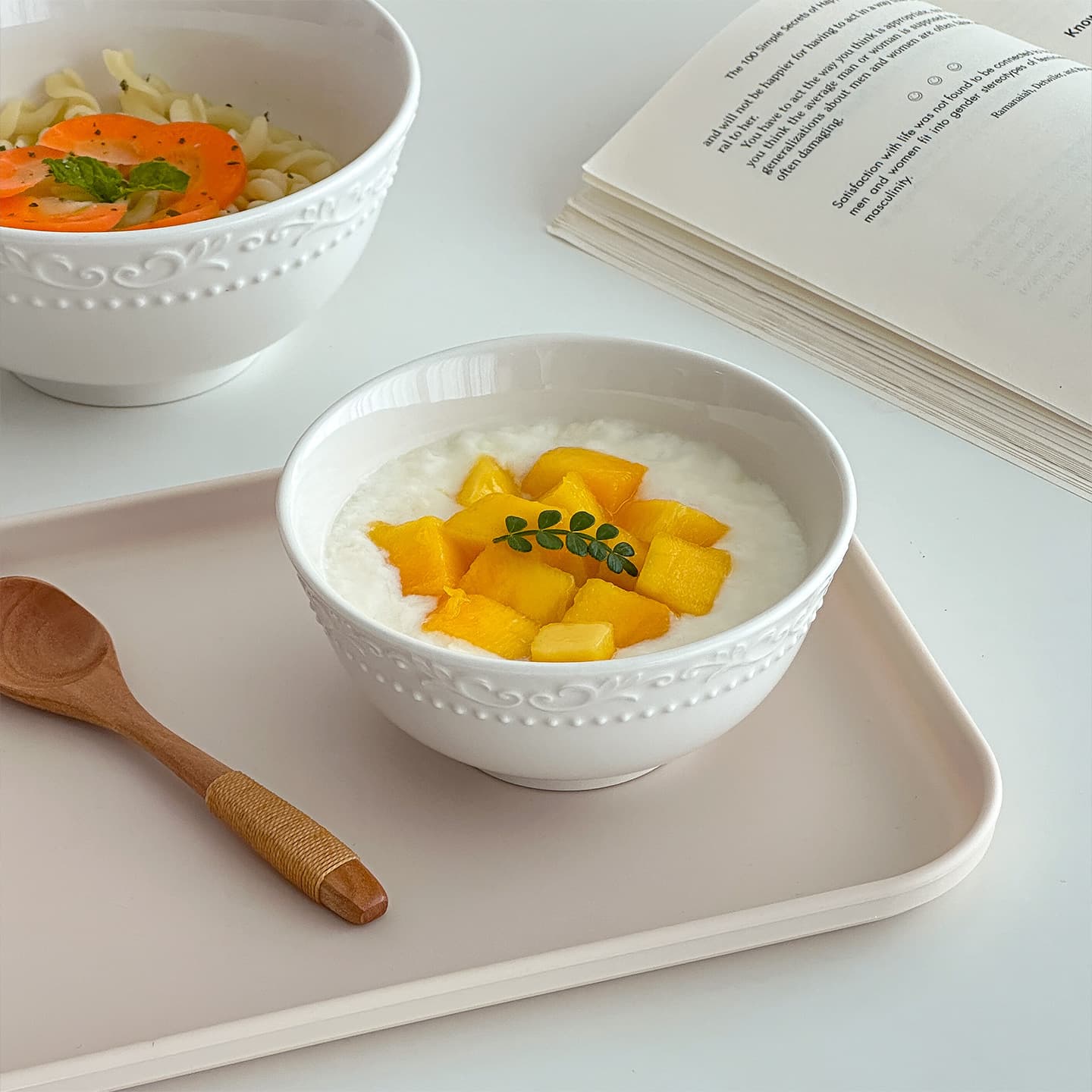 Mooney French Relief Bowl Ceramic Dinner Bowl Noodle Bowl Dessert Bowl Sugar Water Bowl High-Value Pure Color Household Rice Bowl
