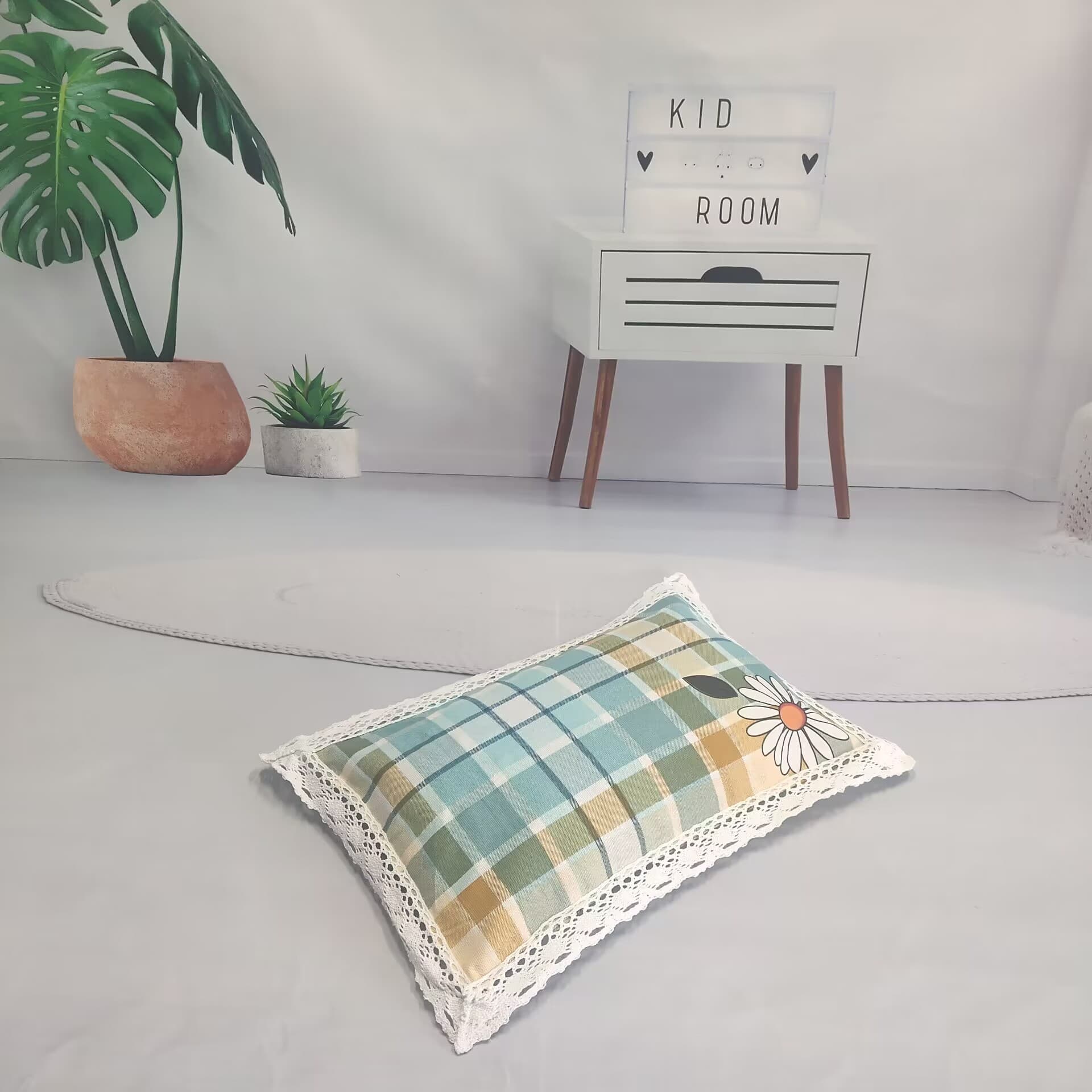 30/50cm Coarse Lace Pillowcases, Checkered Children's Cartoon Square Pillows