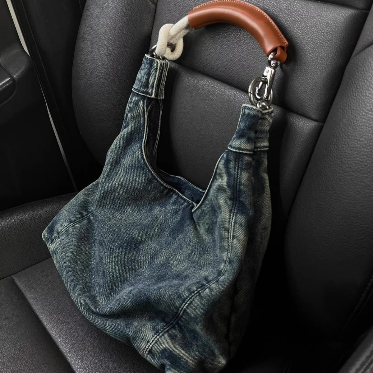 Denim Tote Bag Women's Commuter Underarm Bag Street Style Casual Shoulder Bag Spring Summer Collection Trendy Ladies Bag