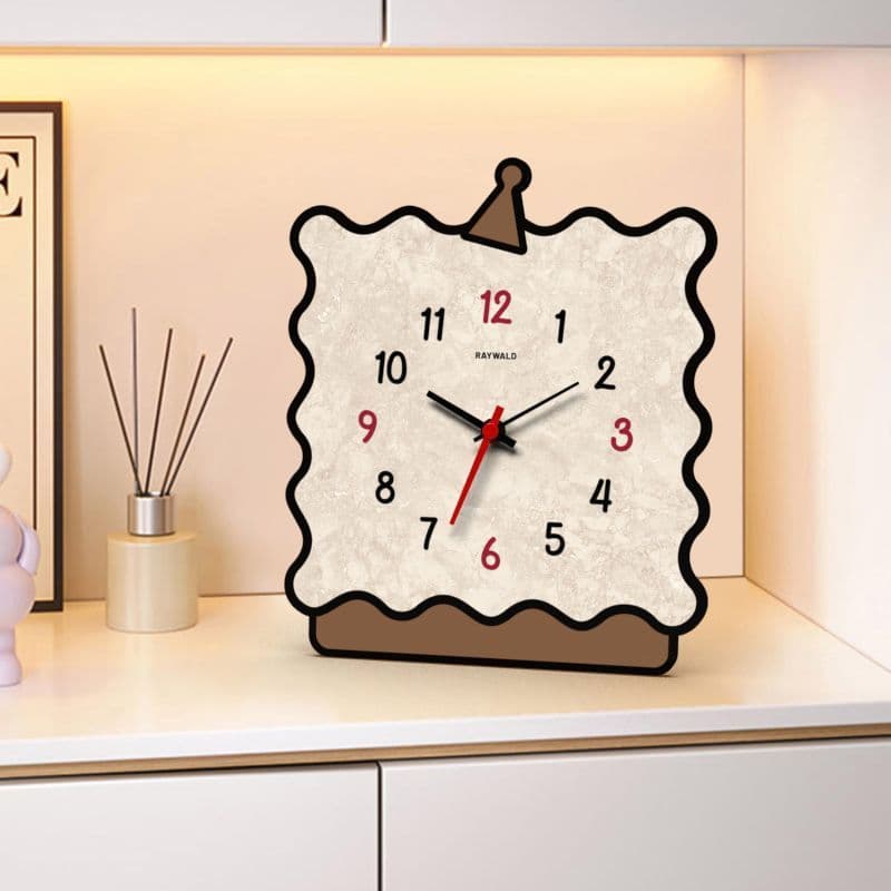 Creative vertical clock with cartoon cookie design, a popular silent clock for desktop decoration in the living room and bedroom.