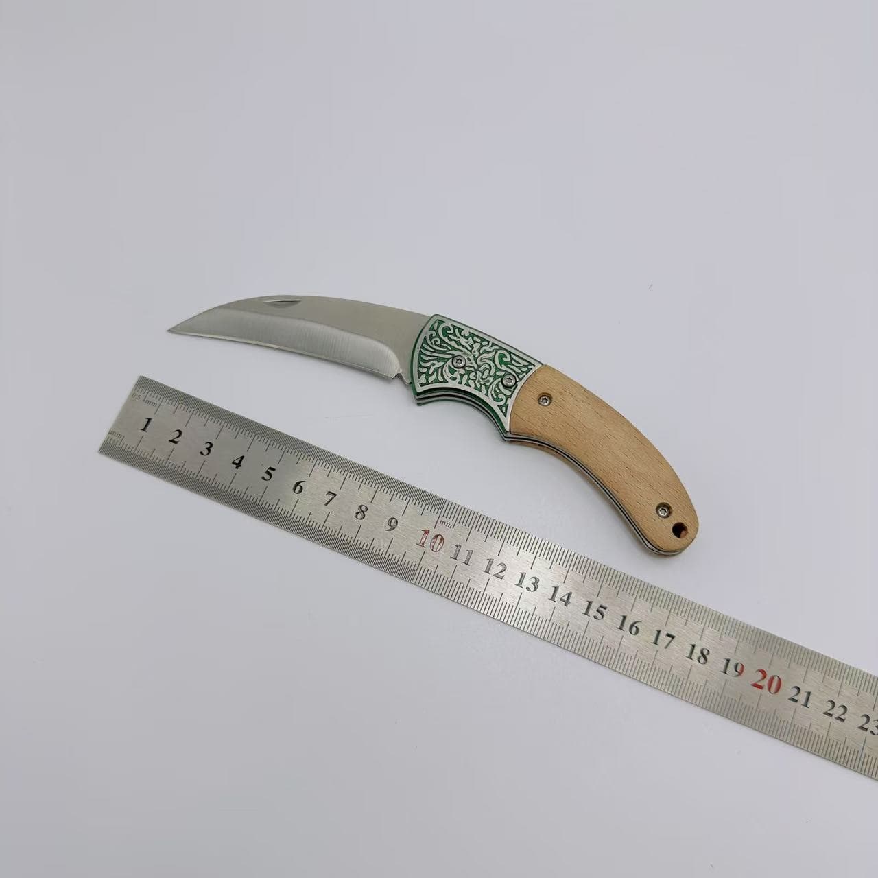 Outdoor Wilderness Folding Household Camping Multi-Functional Sharp Camping Self-Defense Survival Knife Portable Claw Knife