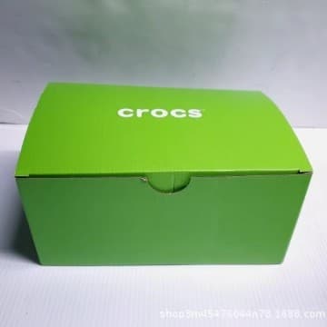 In stock Crocs shoe box, cardboard box, hole-punch shoes, Crocs fingerprint shoes, men's sandals box, Crocs paper shoe box wholesale